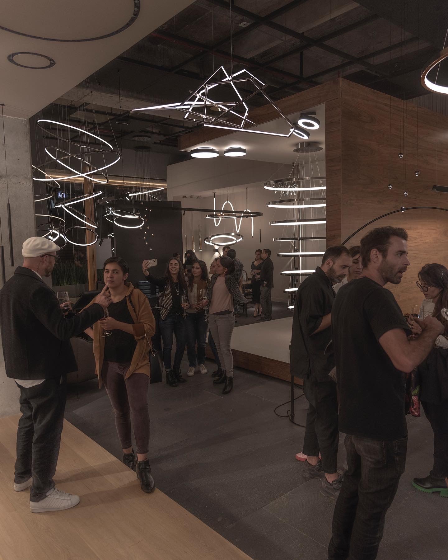 Behind the scenes Templo