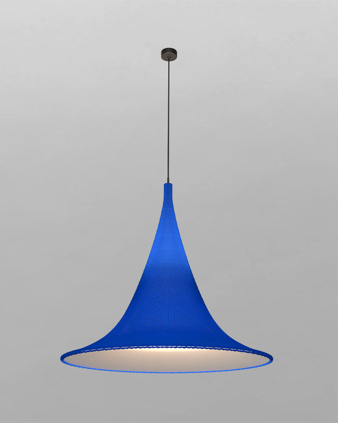 Lámpara colgante azul moderna sobre fondo gris, iluminación de diseño Birot MX