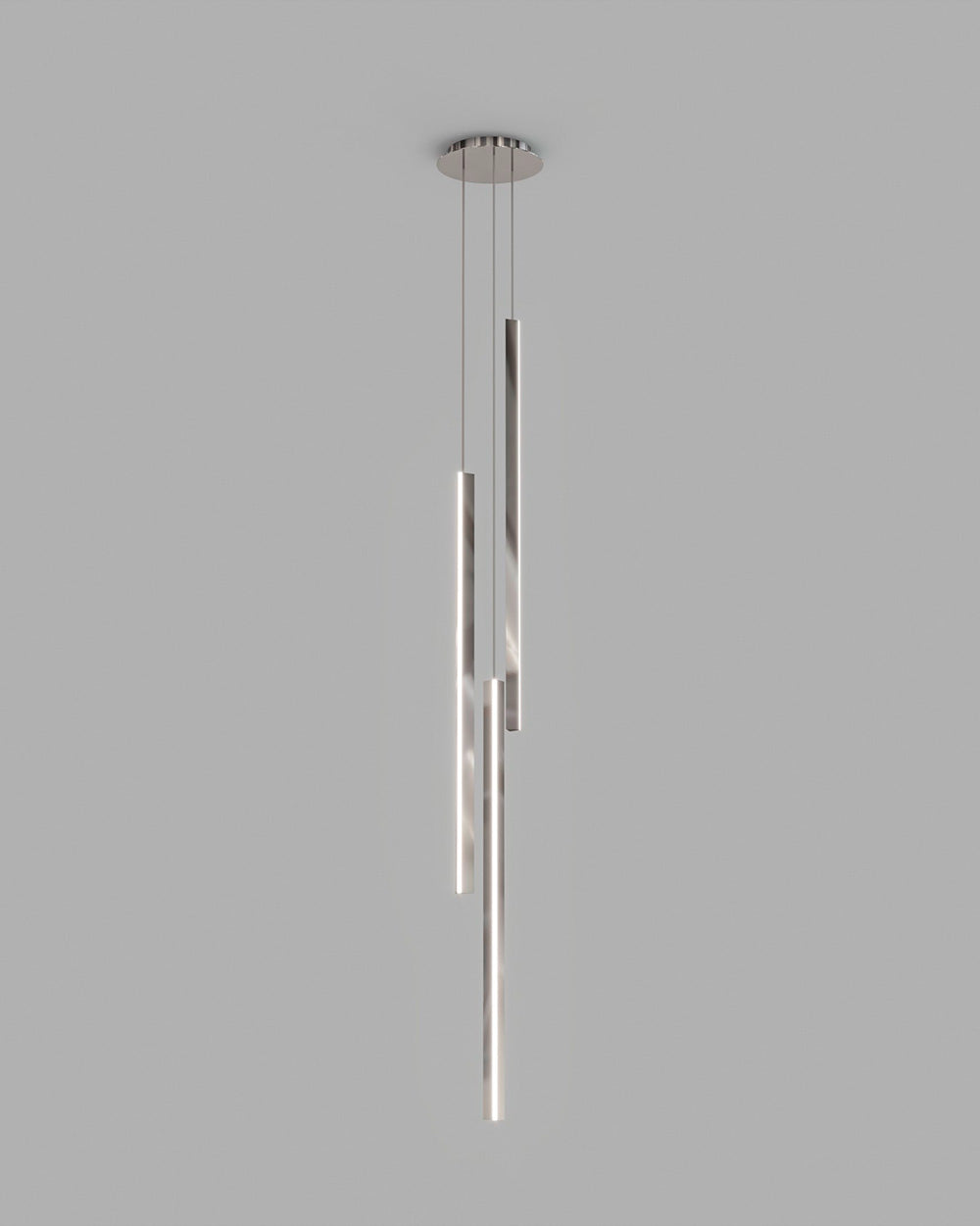 Lámpara colgante moderna de tubos LED en acabado metálico sobre fondo gris