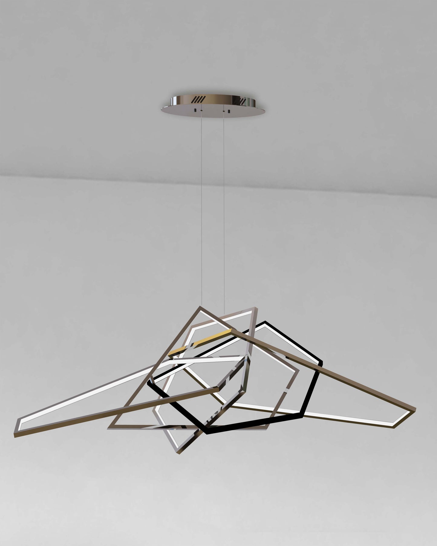 Lámpara colgante de techo moderna con aros geométricos metálicos en color dorado y negro.