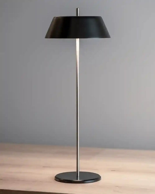 Lámpara de mesa moderna negra sobre superficie de madera, iluminación decorativa Birot MX
