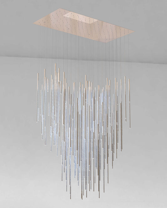 Lámpara colgante moderna de tubos cromados, iluminación decorativa para interiores elegantes.