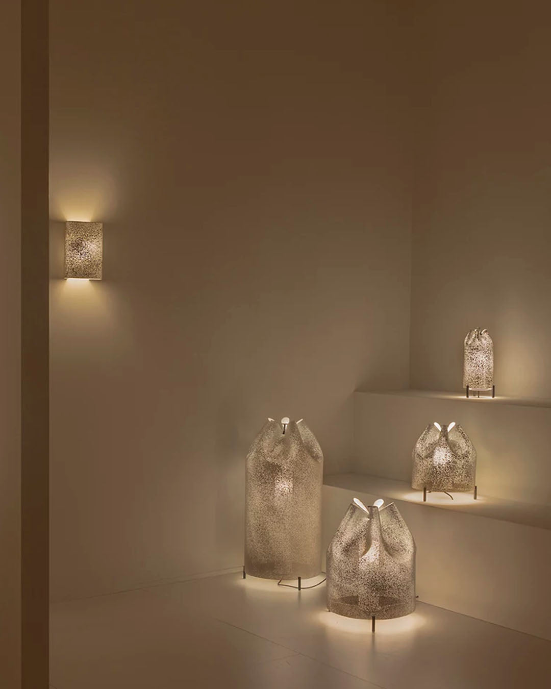 Juego de luminarias artesanales españolas Agasallo en malla de acero. 