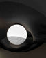 Detalle de lámpara moderna de malla negra con luz blanca, iluminación decorativa Birot MX