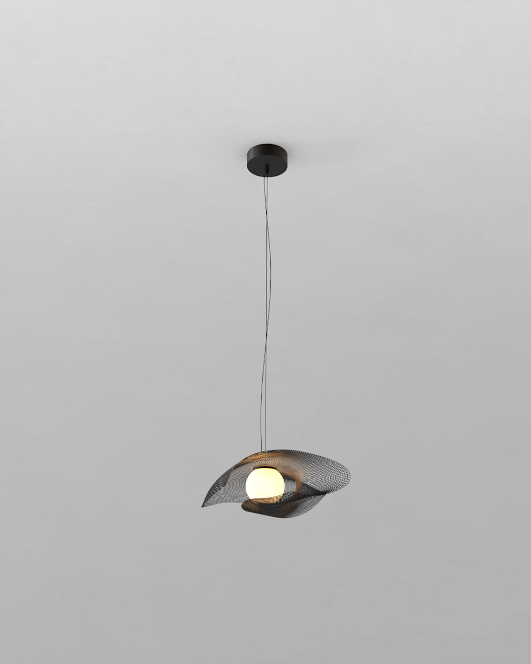 Lámpara de techo moderna negra con pantalla metálica curva, iluminación de diseño Birot MX