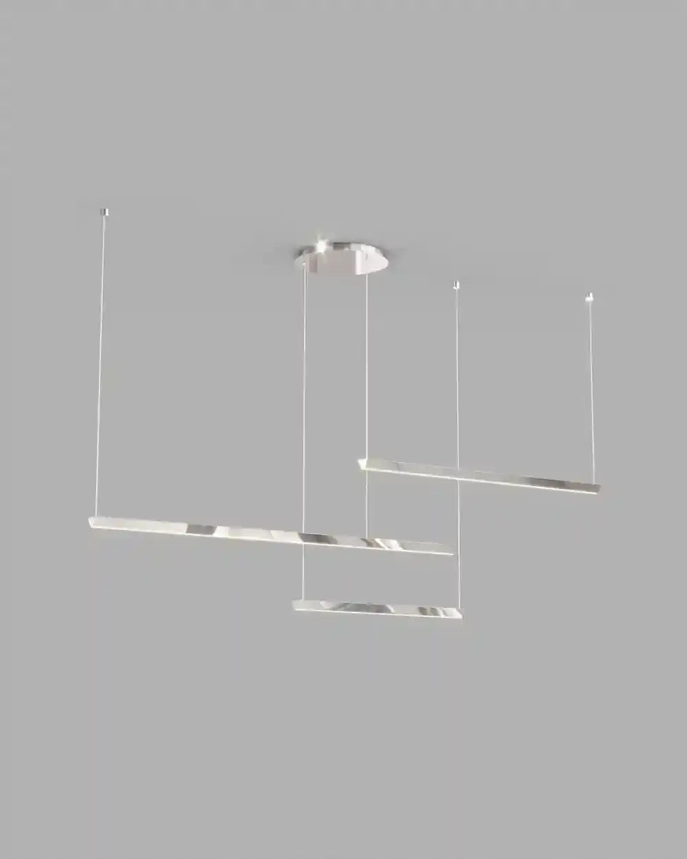 Lámpara colgante moderna de techo con tres barras LED de aluminio en acabado cromado.