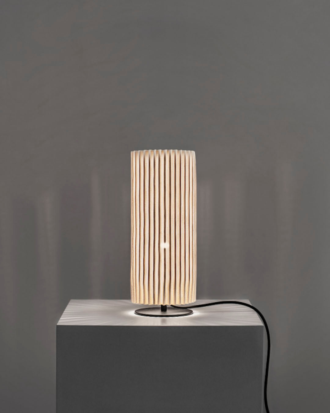 Núa Mesa | Lámpara de Diseño | LED E26