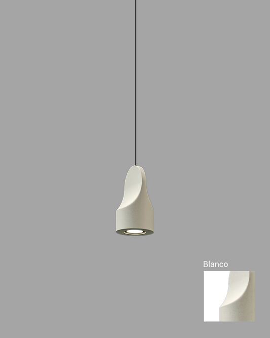 Lámpara colgante minimalista Parga Chica en cerámica artesanal color blanco.