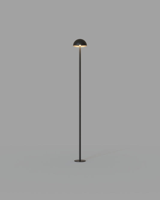 Lámpara de piso negra para exterior, diseño minimalista y moderno, luz LED.