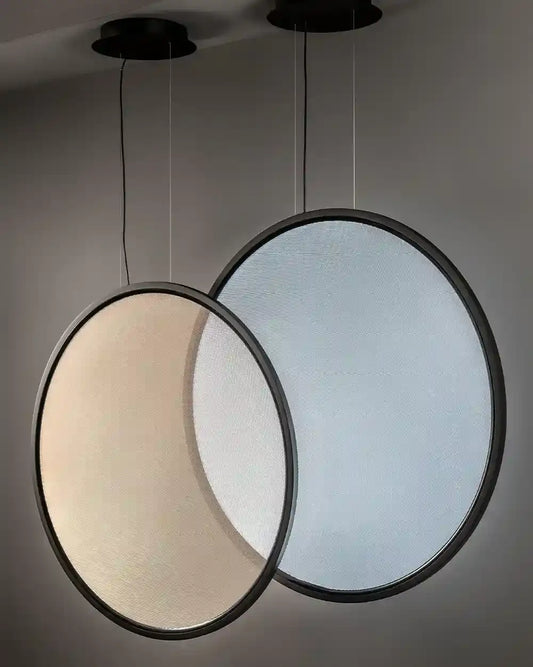 Lámparas colgantes redondas modernas en tonos beige y azul de Birot MX, boutique de iluminación.