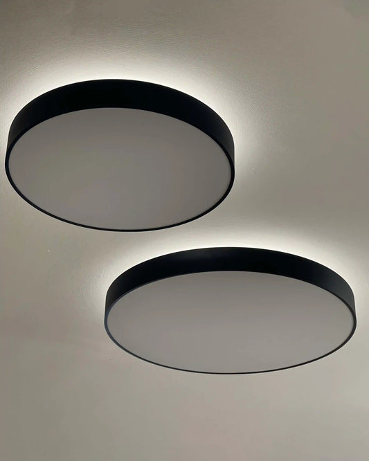 Plafones de iluminación modernos circulares negros en techo, Birot MX boutique de iluminación