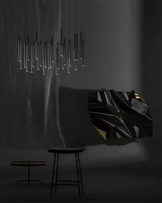 Lámpara colgante negra minimalista sobre fondo oscuro, boutique de iluminación Birot MX