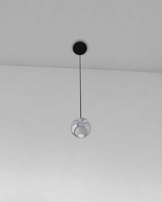 Lámpara colgante moderna Pin, esfera de 5 cm en aluminio acabado cromo.