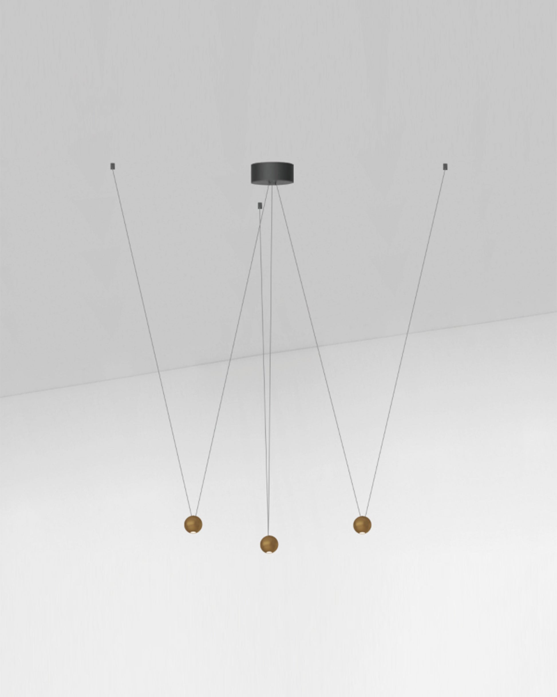 Lámpara colgante minimalista de techo con esferas de latón y cables delgados, moderna